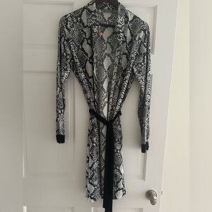 Geisha Snakeskin patterned Belted Shirt Dress – Size M/38. EUC. Unique. Bold😎